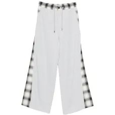 Спортивные брюки с боковыми деталями Спортивные брюки с боковыми деталями