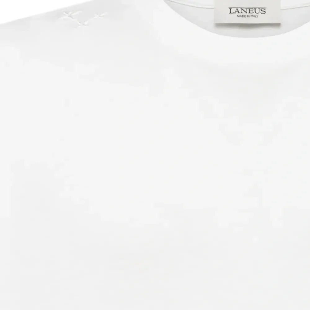 Футболка с круглым вырезом