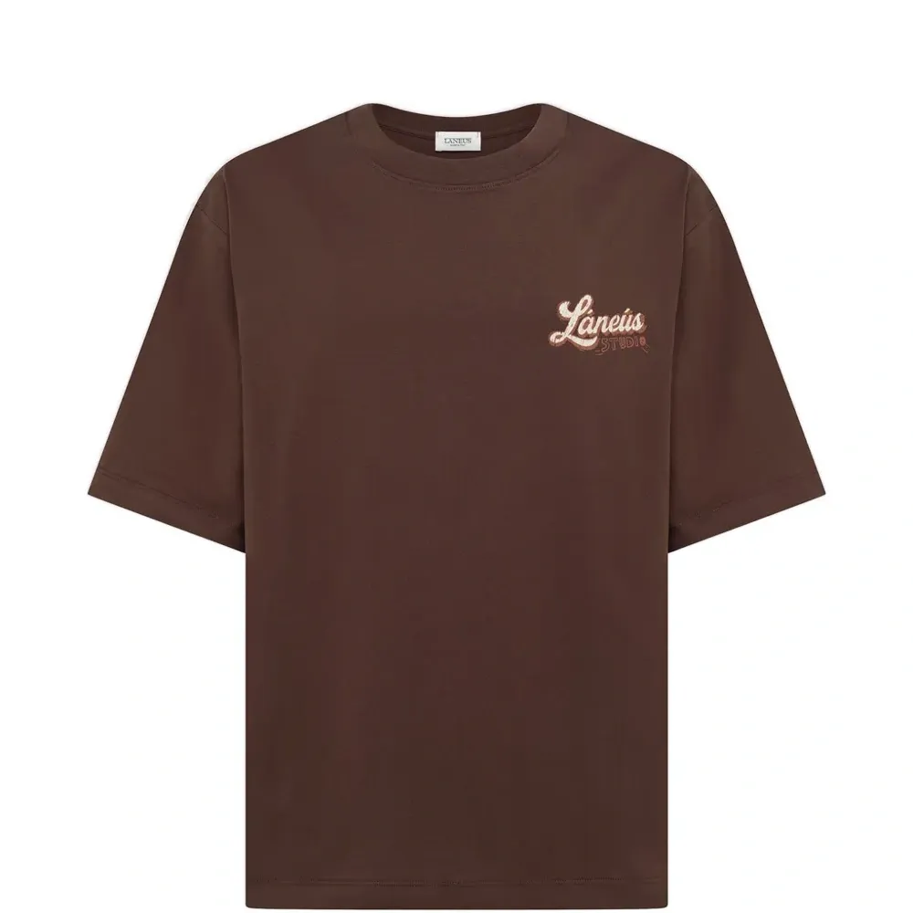 Футболка с логотипом