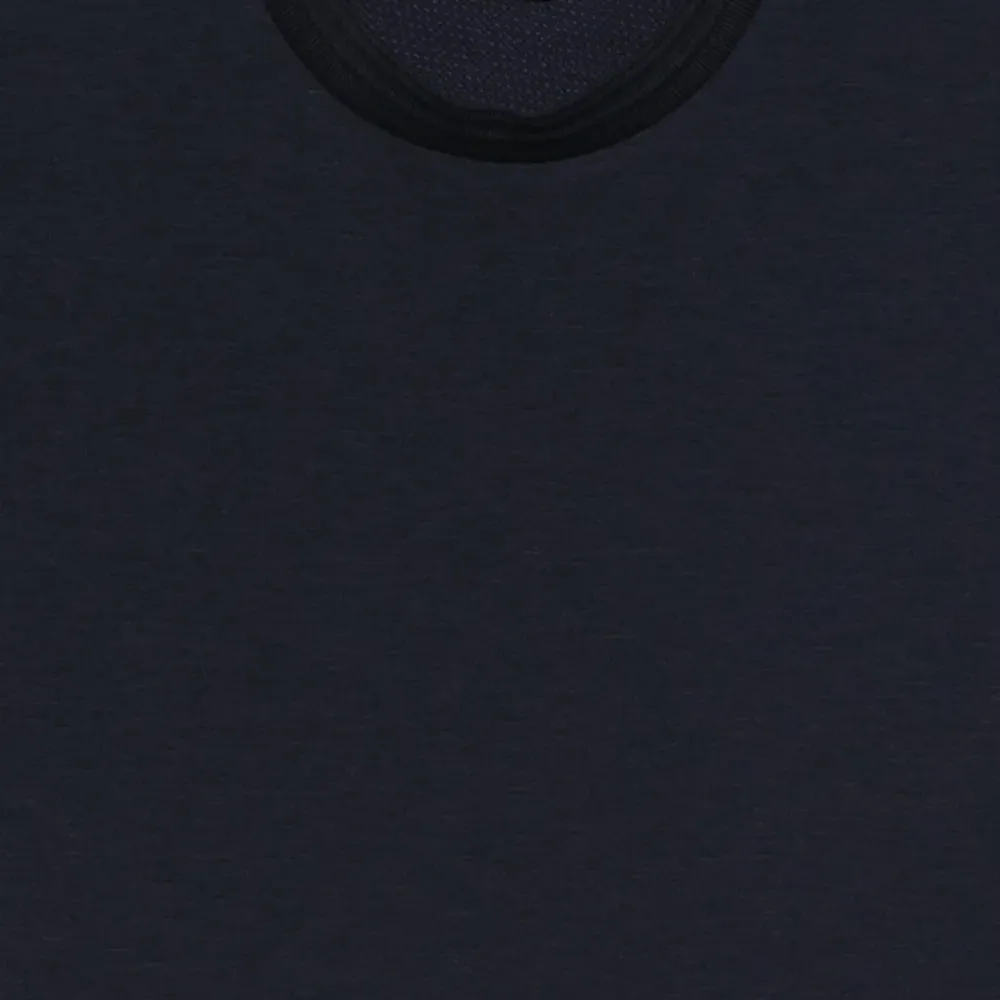 Футболка с круглым вырезом