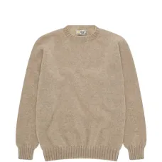 Свитер с круглым вырезом