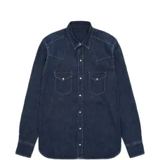 Рубашка с карманами с клапанами