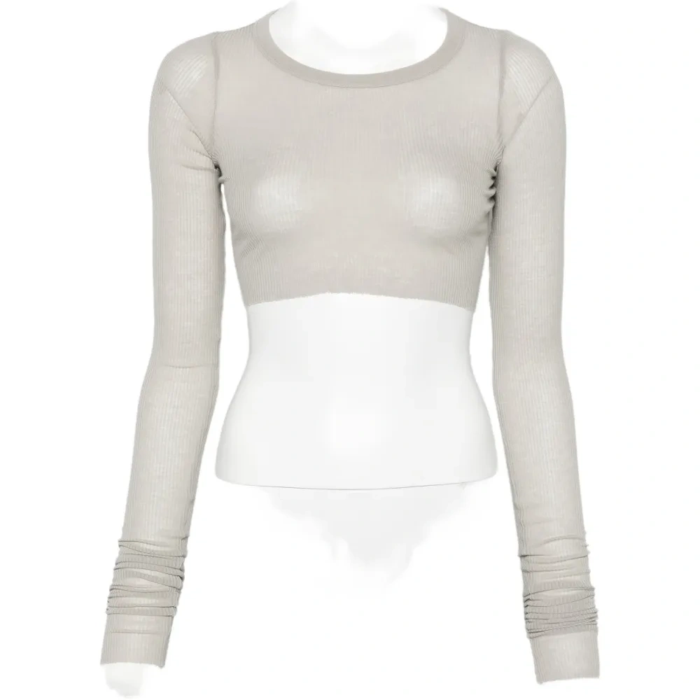 Укороченный топ с круглым вырезом Укороченный топ с круглым вырезом