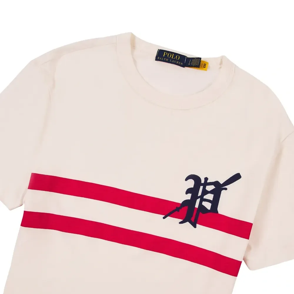 Полосатая футболка в готическом стиле