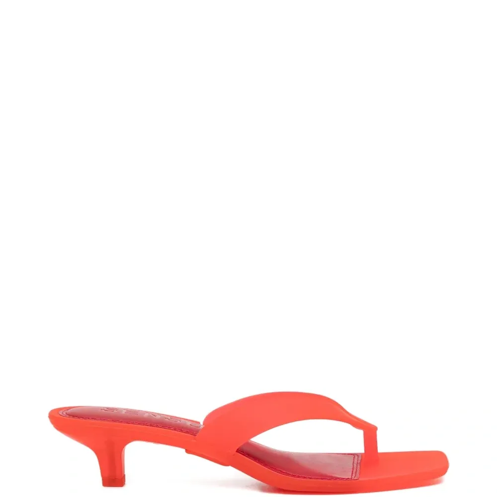 Шлёпанцы Sonya на каблуке 30 мм