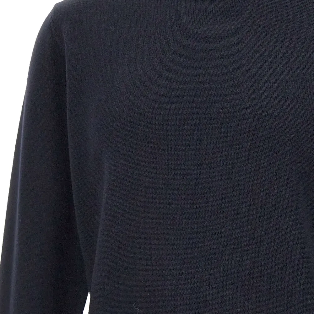 Вязаный свитер с воротником-стойкой