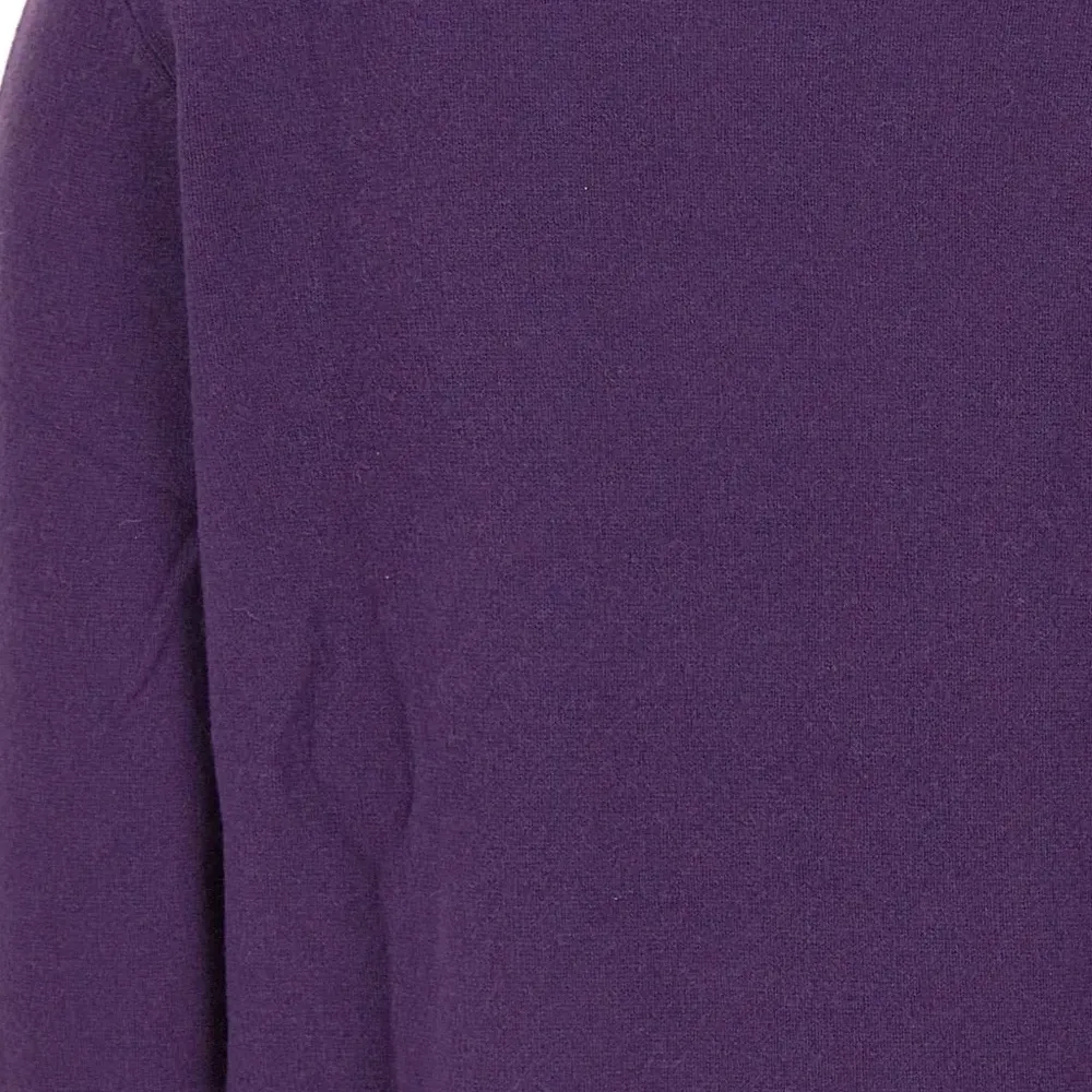 Джемпер с круглым вырезом