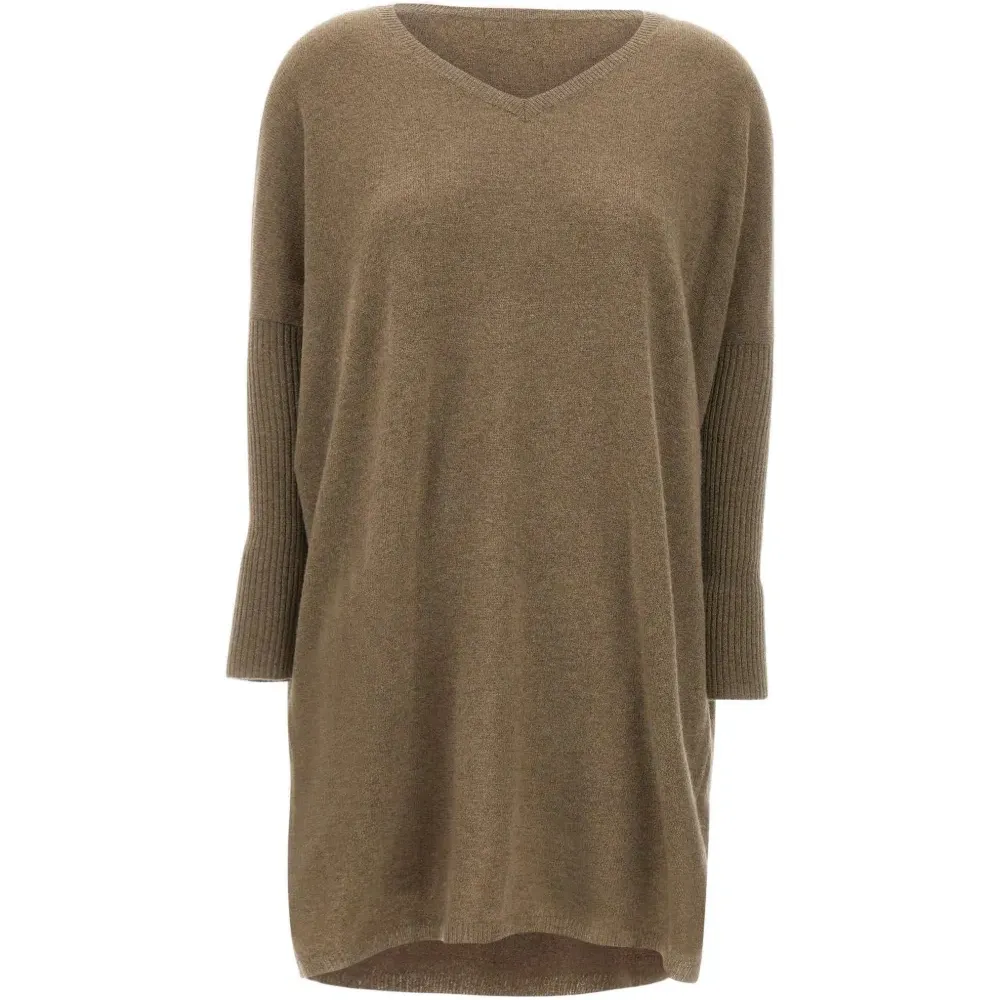 Джемпер Bella с V-образным вырезом