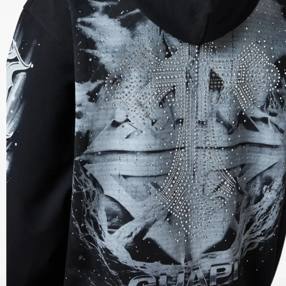 Черное худи Heavens Vault V3 с декоративными кристаллами и графическим принтом Черное худи Heavens Vault V3 с декоративными кристаллами и графическим принтом