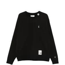 Вышитый свитер