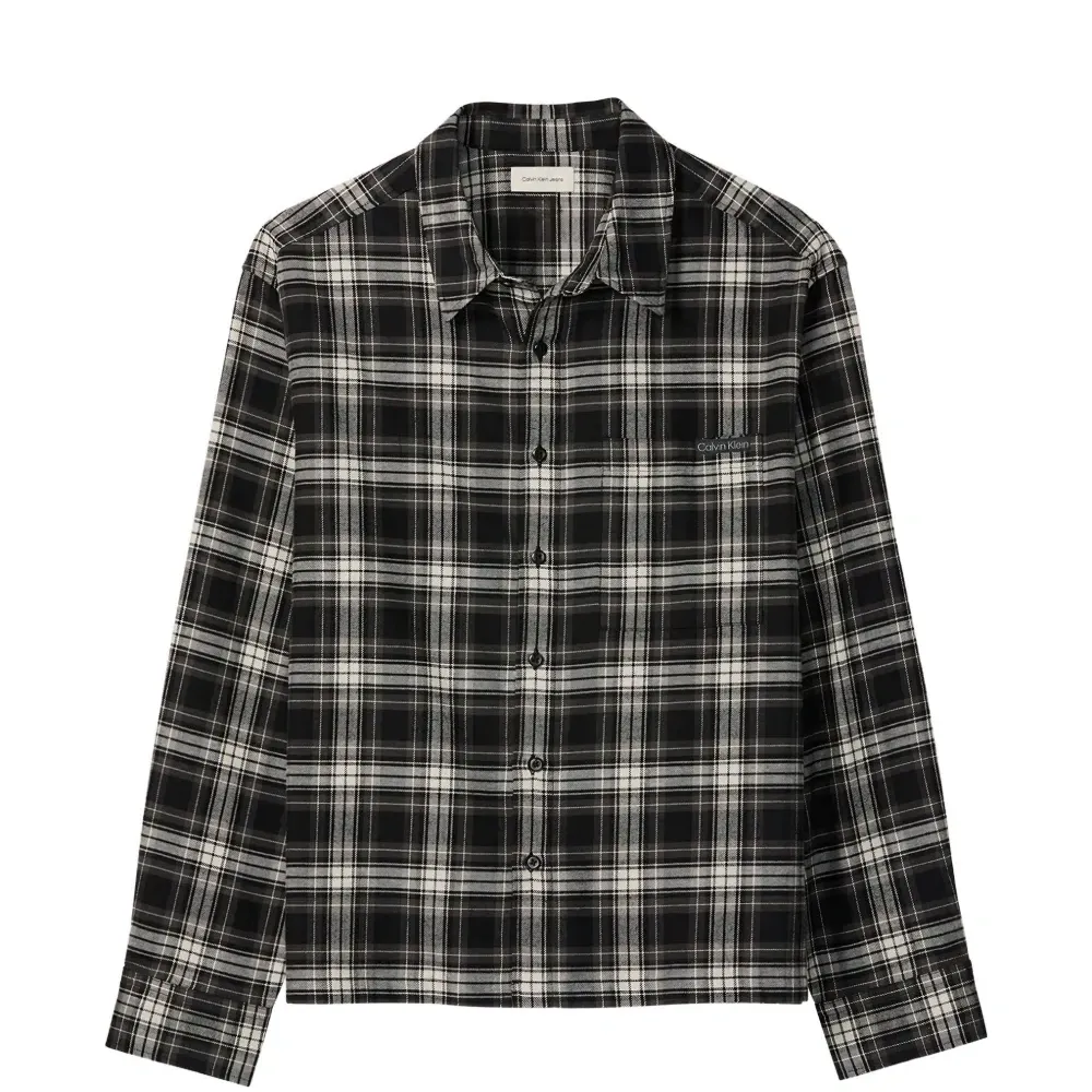 Рубашка в клетку с длинными рукавами