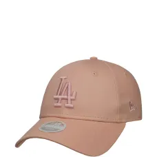 Бейсболка с вышитым логотипом