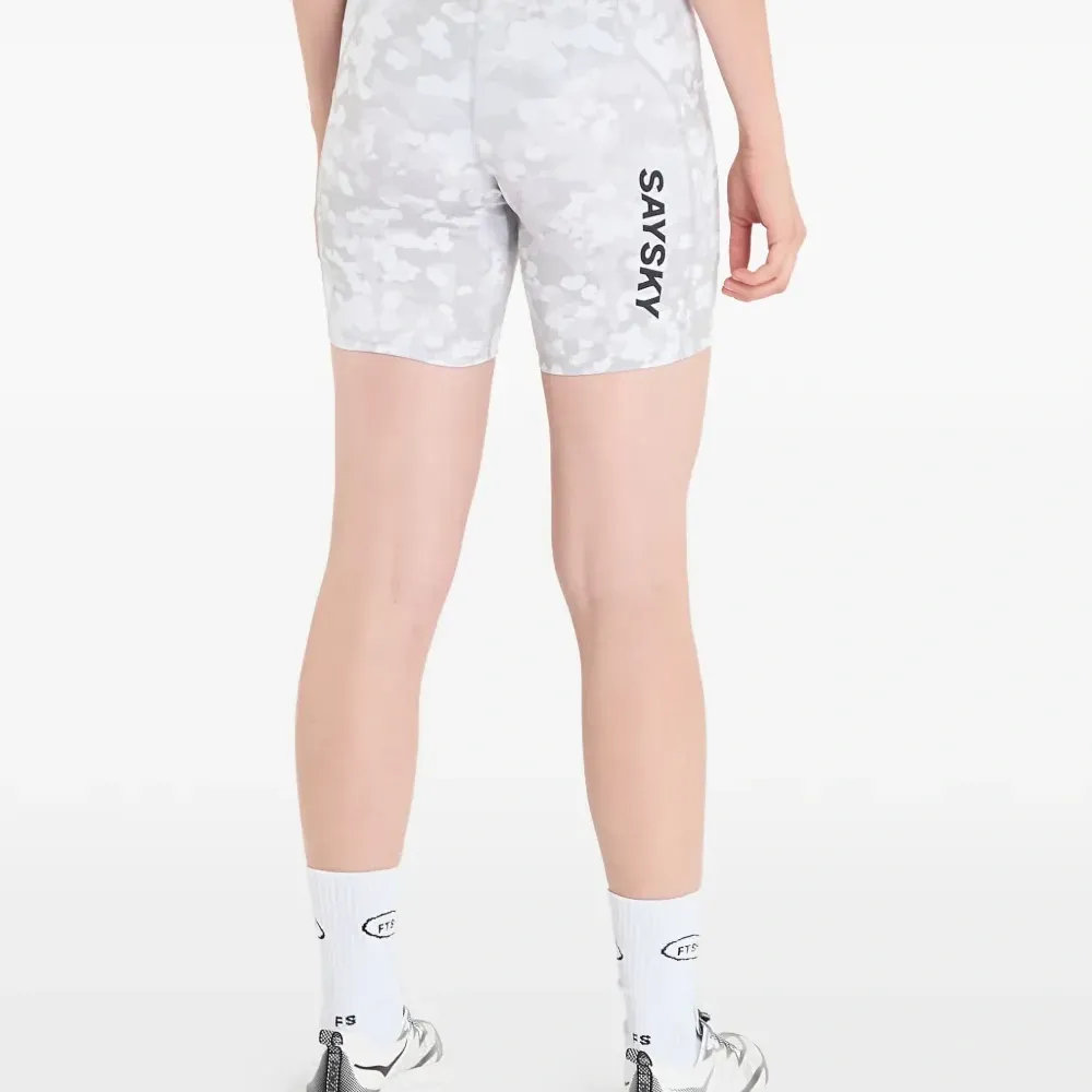 Камуфляжные шорты