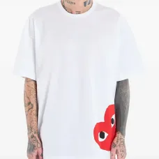 Футболка с принтом логотипа