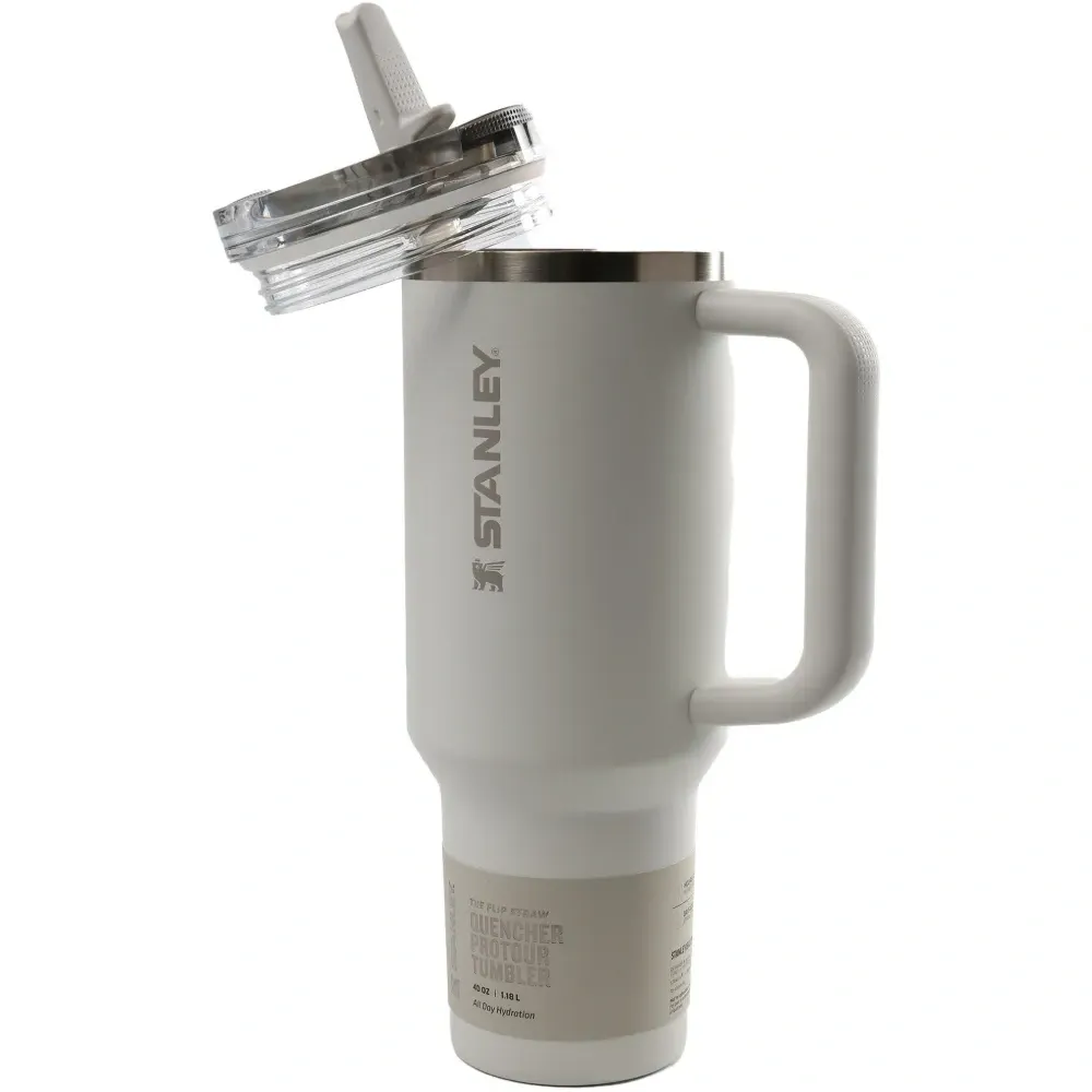 Бутылка с соломенной ручкой