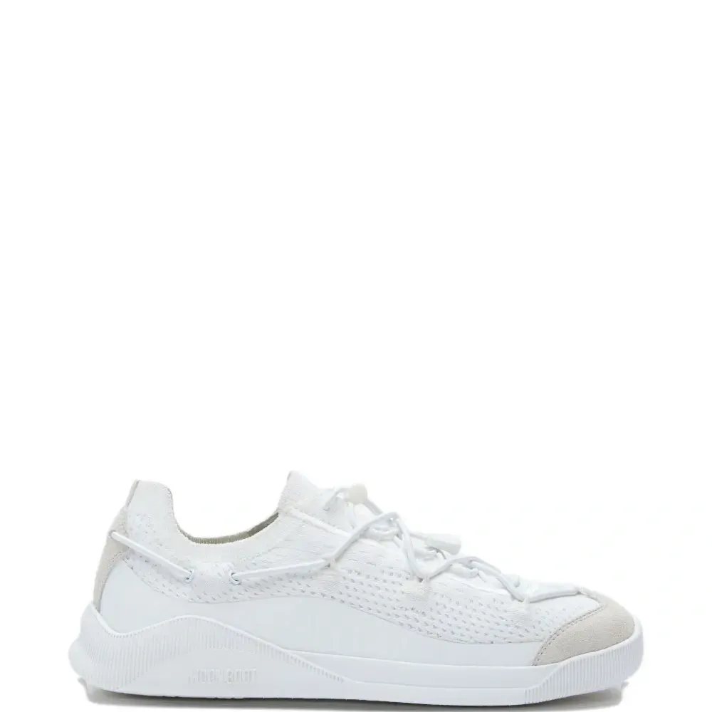 Кроссовки на шнуровке