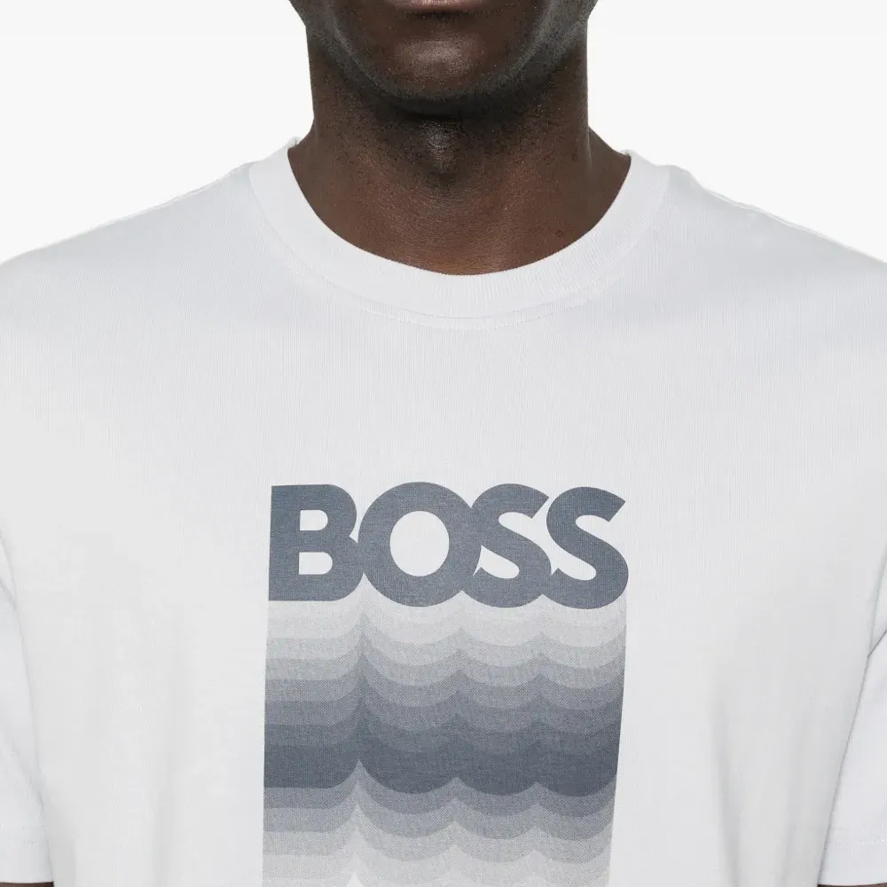 Футболка с логотипом