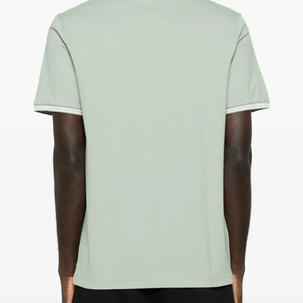 Рифленая футболка с короткими рукавами