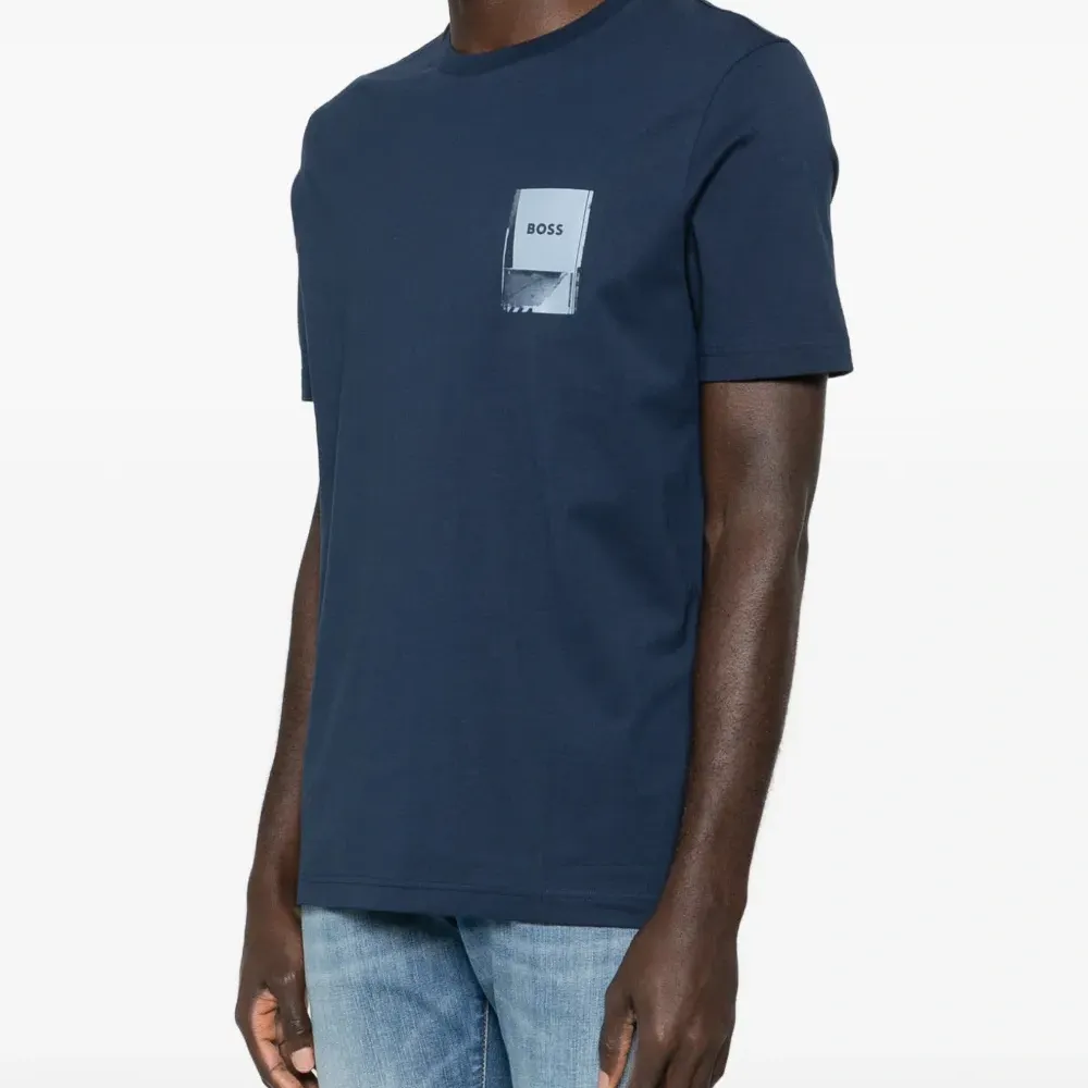 Футболка с графическим принтом