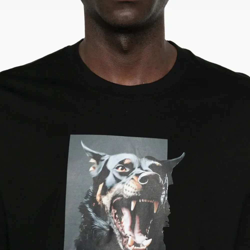 Футболка с графическим принтом