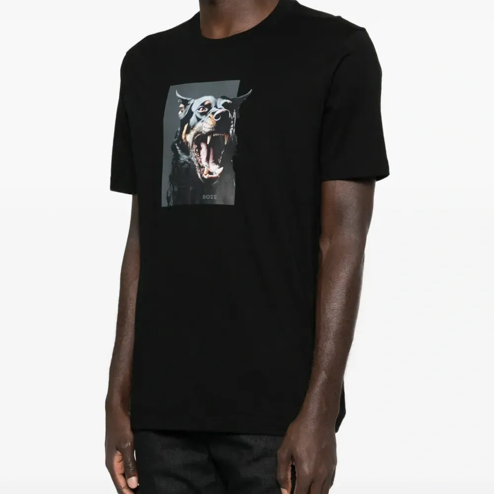 Футболка с графическим принтом