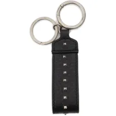 Кожаный брелок с заклёпками