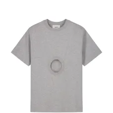 Футболка с круглым вырезом-окошком