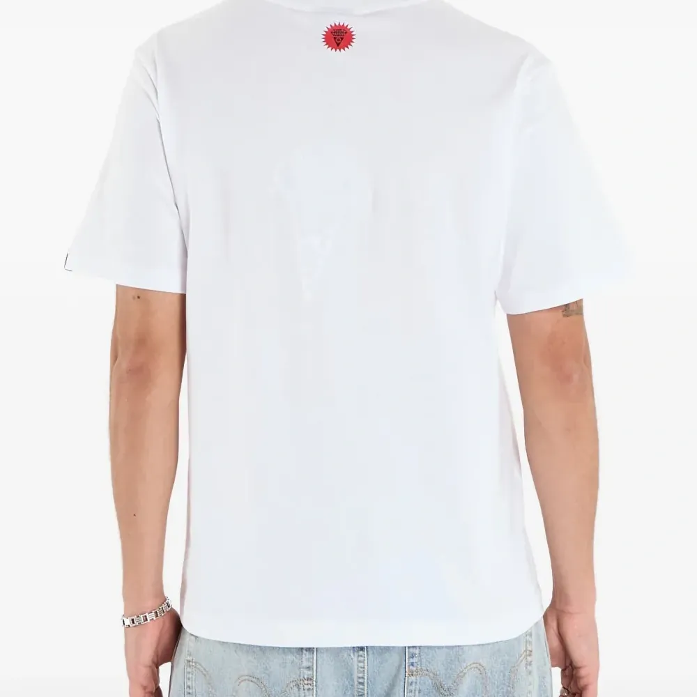 Футболка с принтом бегущей собаки в стиле граффити