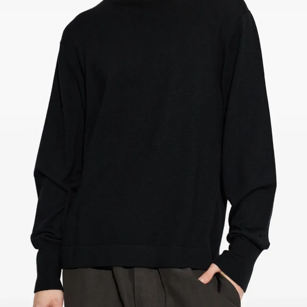 Джемпер с круглым вырезом и длинными рукавами Nina Джемпер с круглым вырезом и длинными рукавами Nina