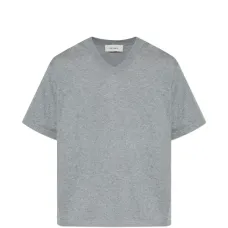 Футболка с V-образным вырезом Футболка с V-образным вырезом