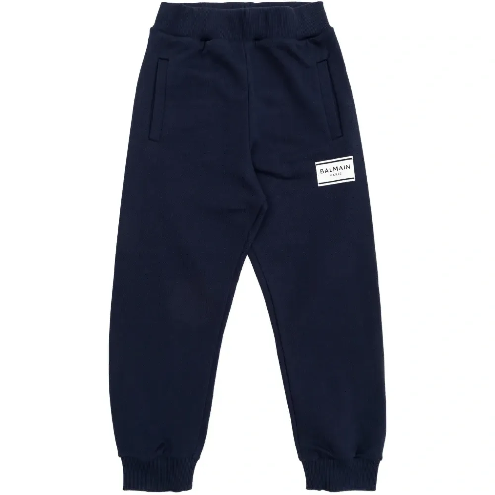 Брюки с нашивками