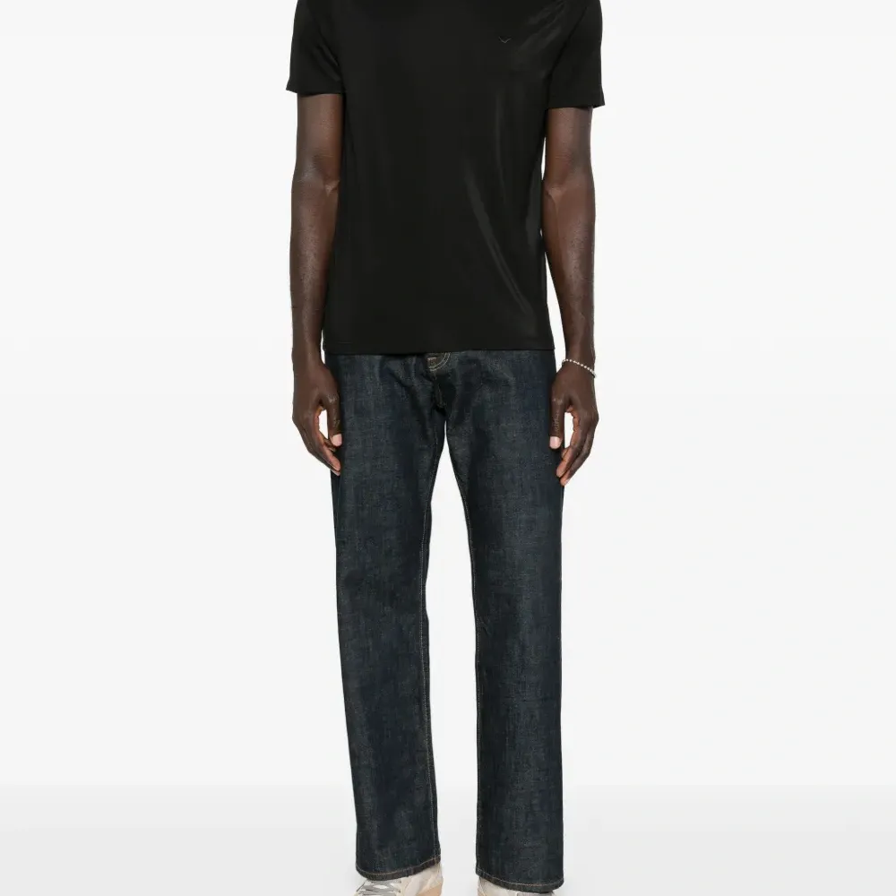 Футболка с логотипом