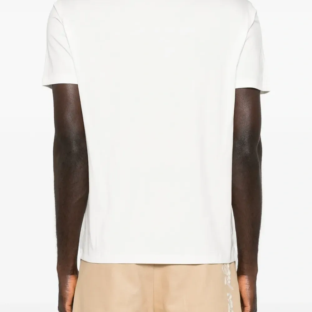 Футболка с логотипом