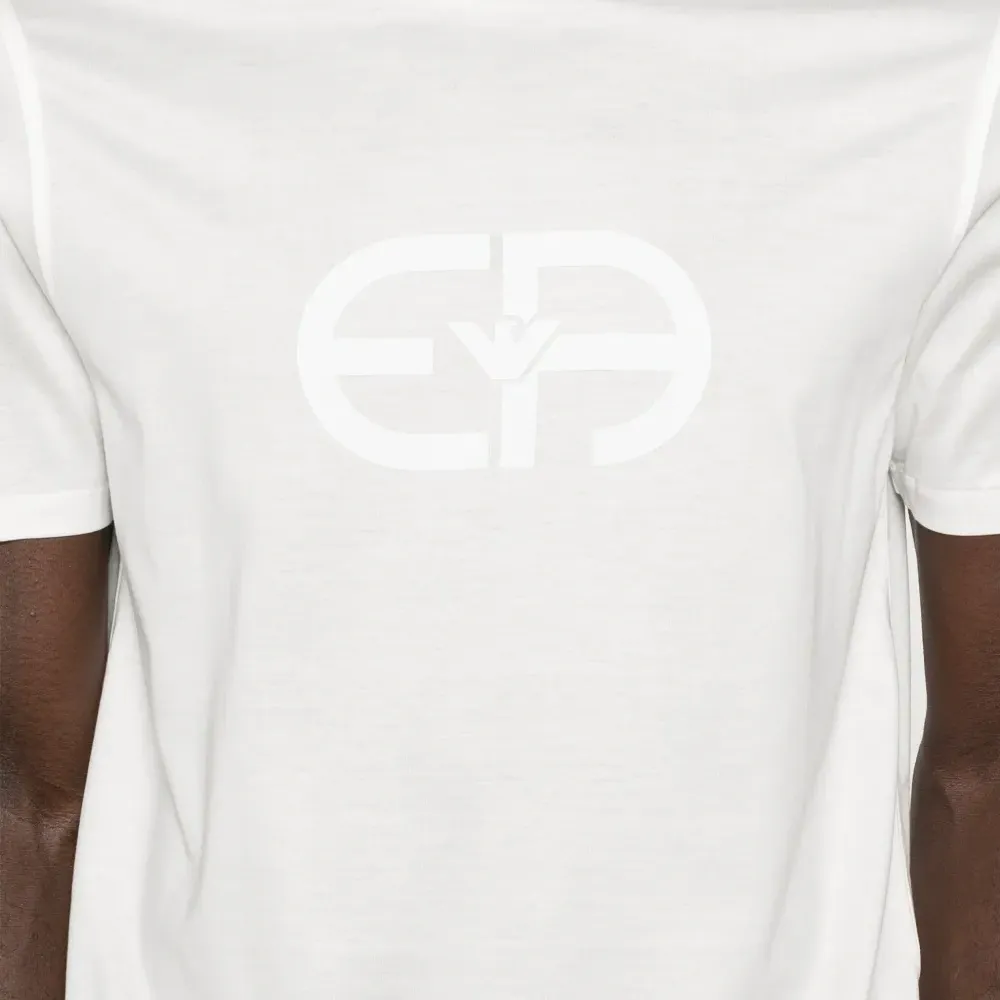 Футболка с логотипом