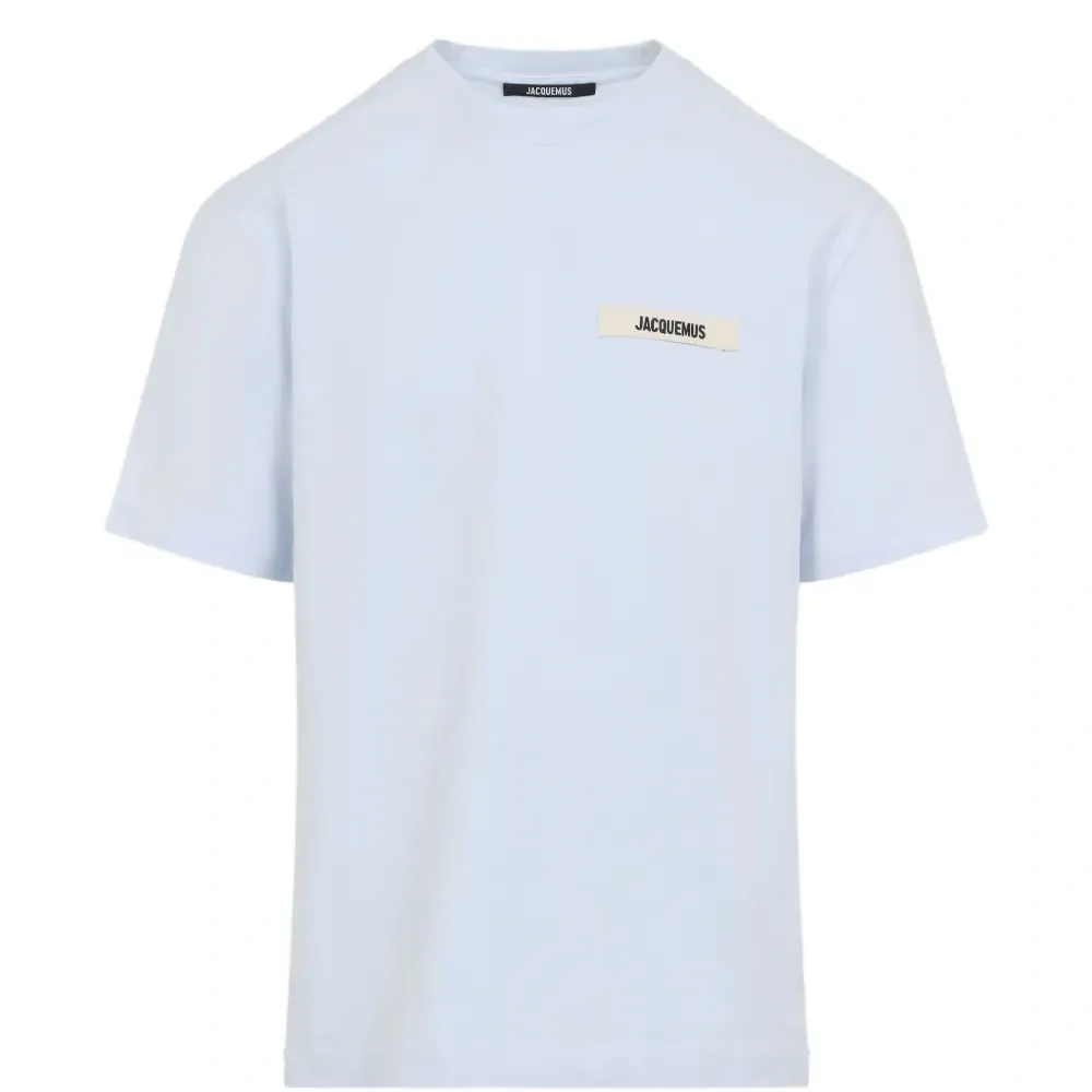 Футболка с нашивкой