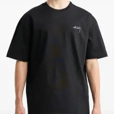 Футболка с круглым вырезом цвета вишня Футболка с круглым вырезом цвета вишня