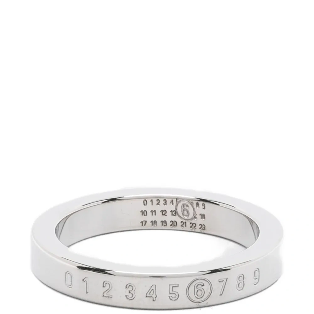 Блестящее кольцо