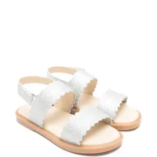 Босоножки с фигурными ремешками