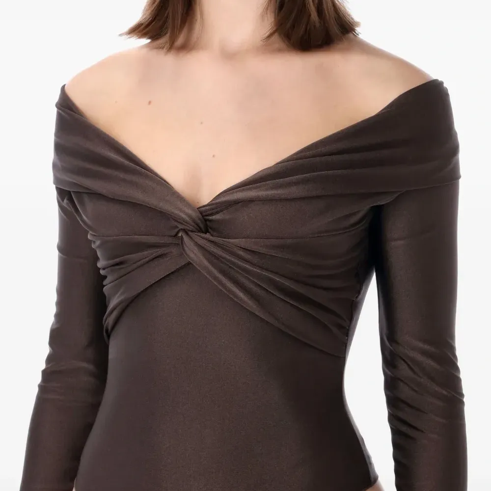 Боди Kendall с перекрученным дизайном