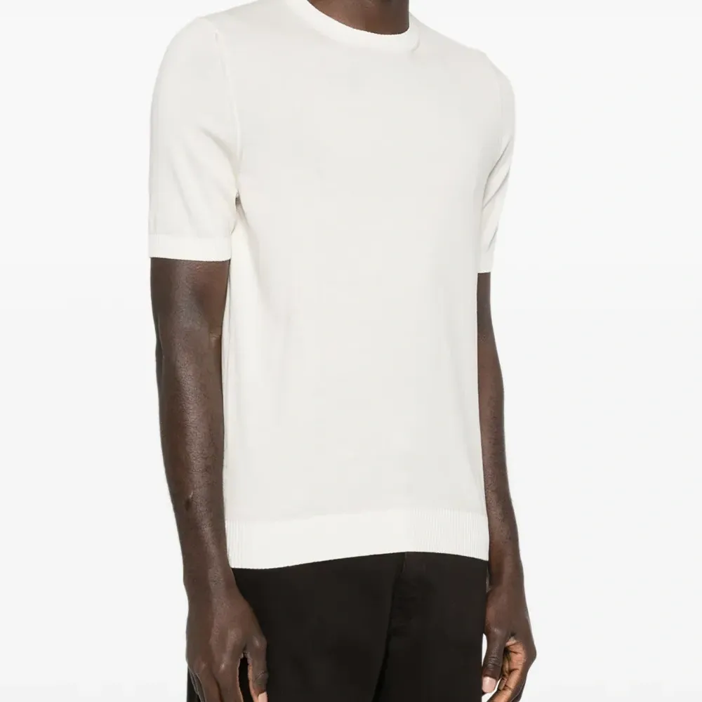 Футболка с короткими рукавами