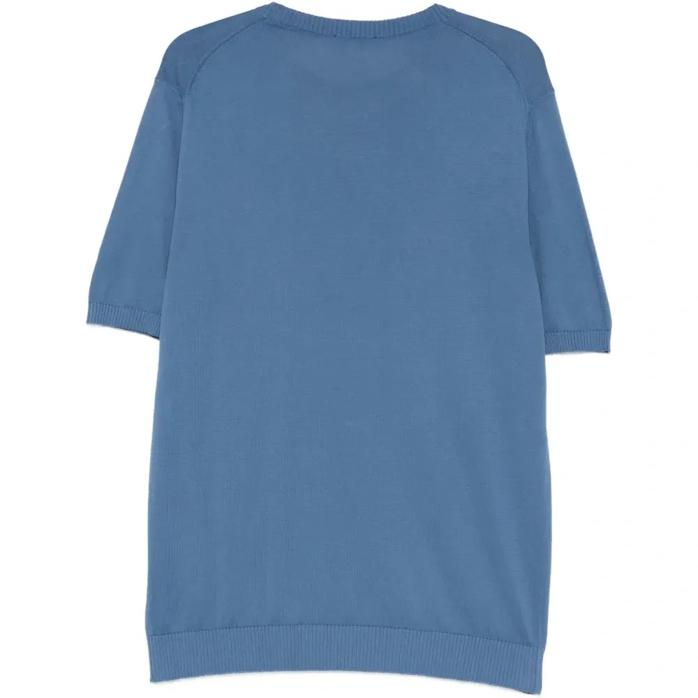 Вязаная футболка с круглым вырезом