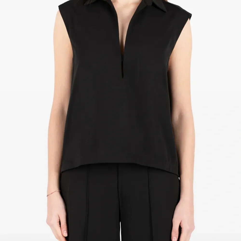 Топ без рукавов