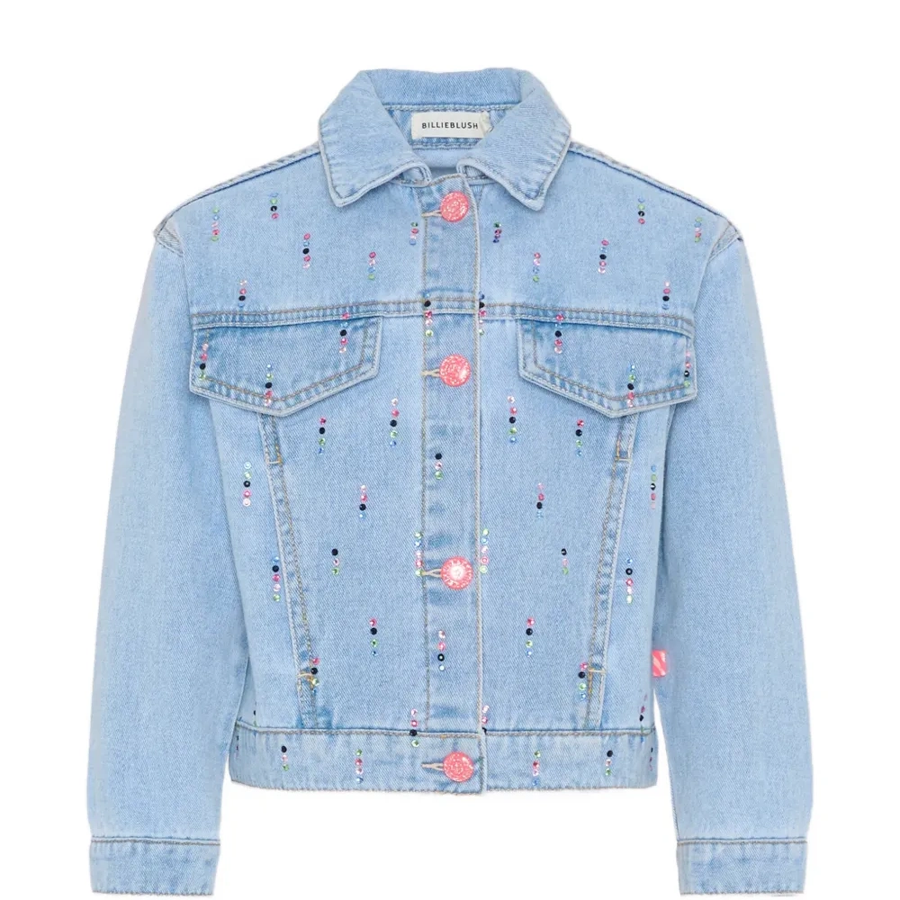 Пиджак, украшенный пайетками