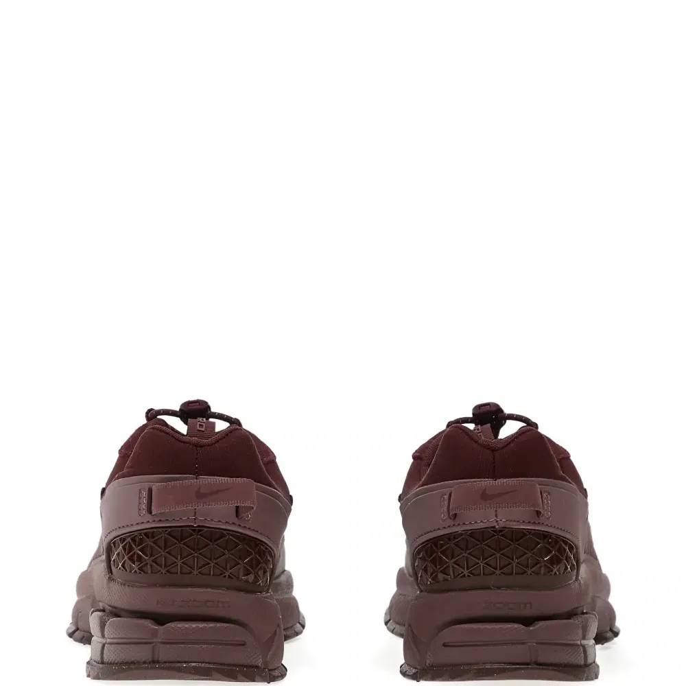 Кроссовки Zoom Vomero Roam