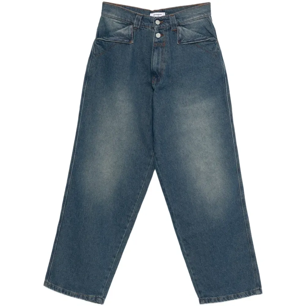 Джинсы на пуговицах