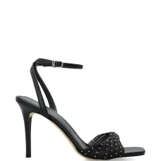 Туфли-лодочки Kiana на каблуке с ремешком на щиколотке и отделкой заклёпками