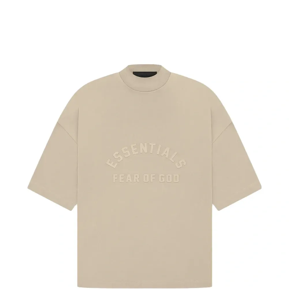 Футболка с тиснением