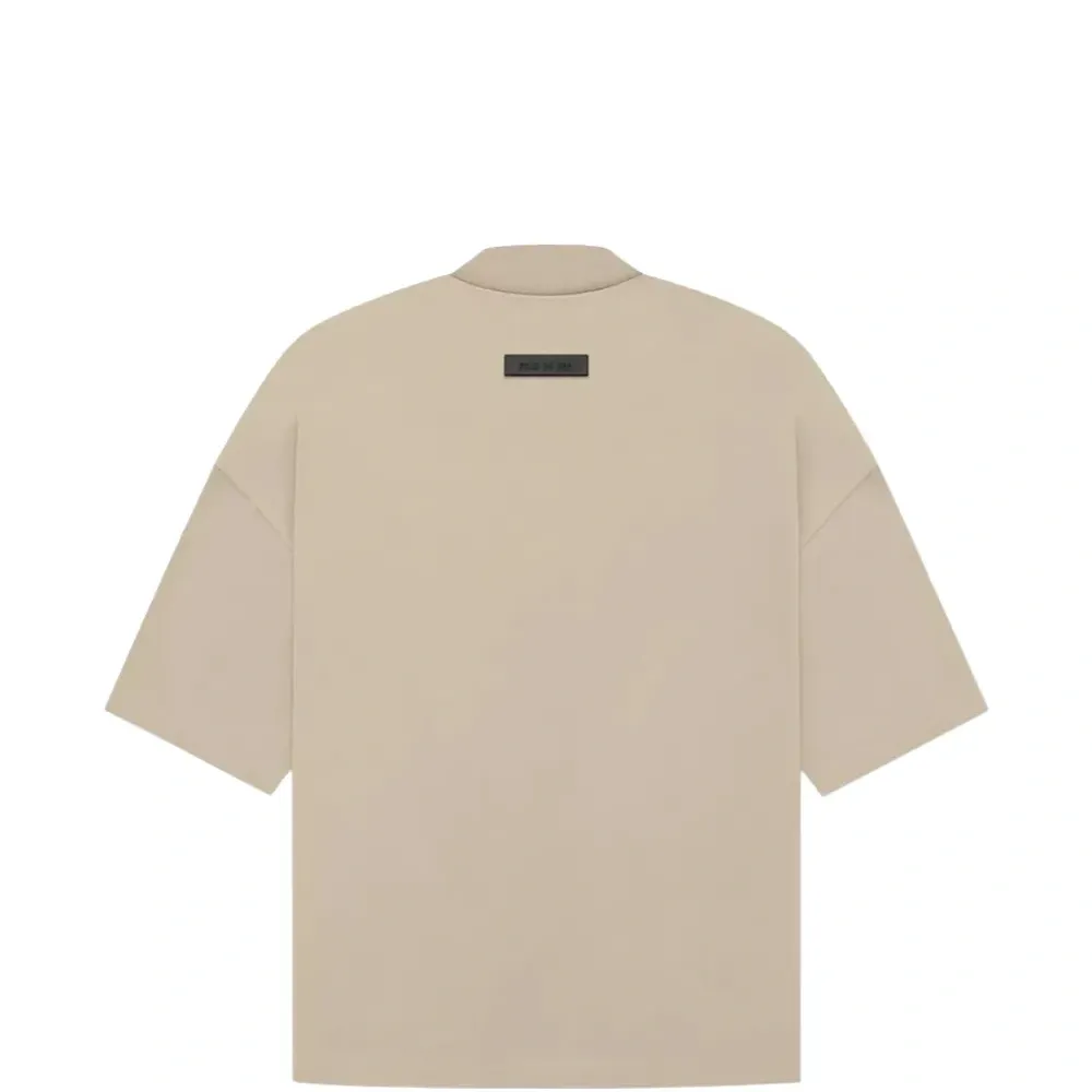 Футболка с тиснением