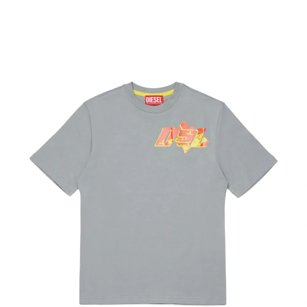 Футболка с логотипом