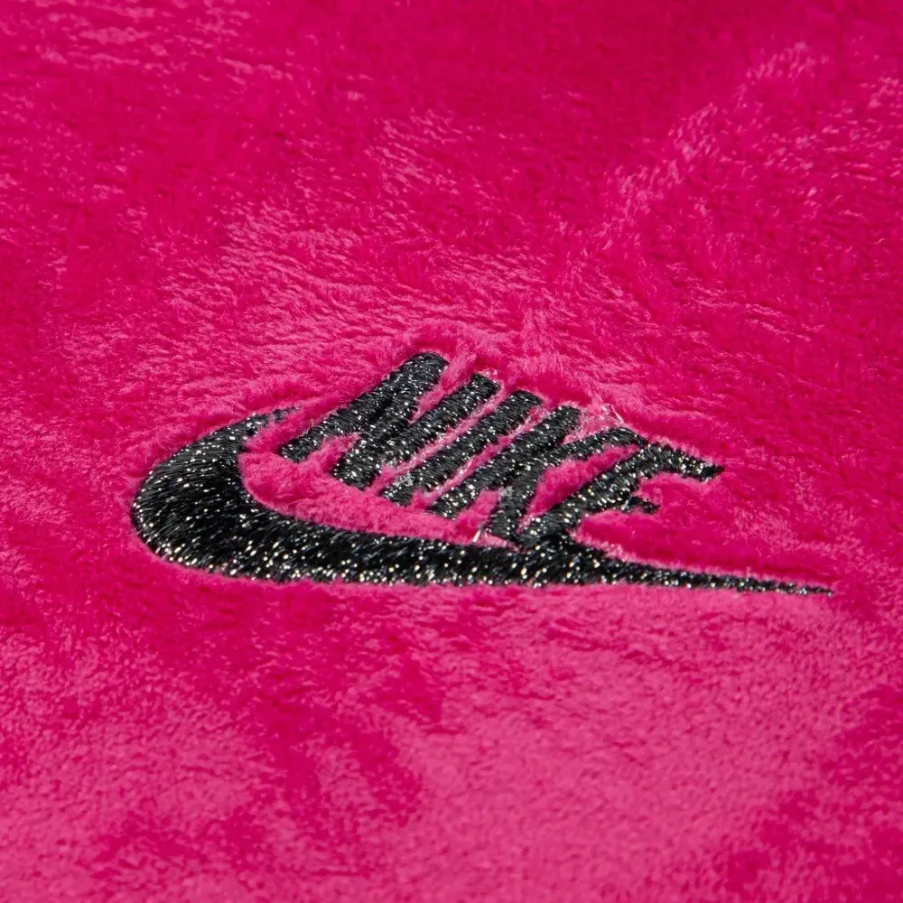 Спортивный костюм с логотипом